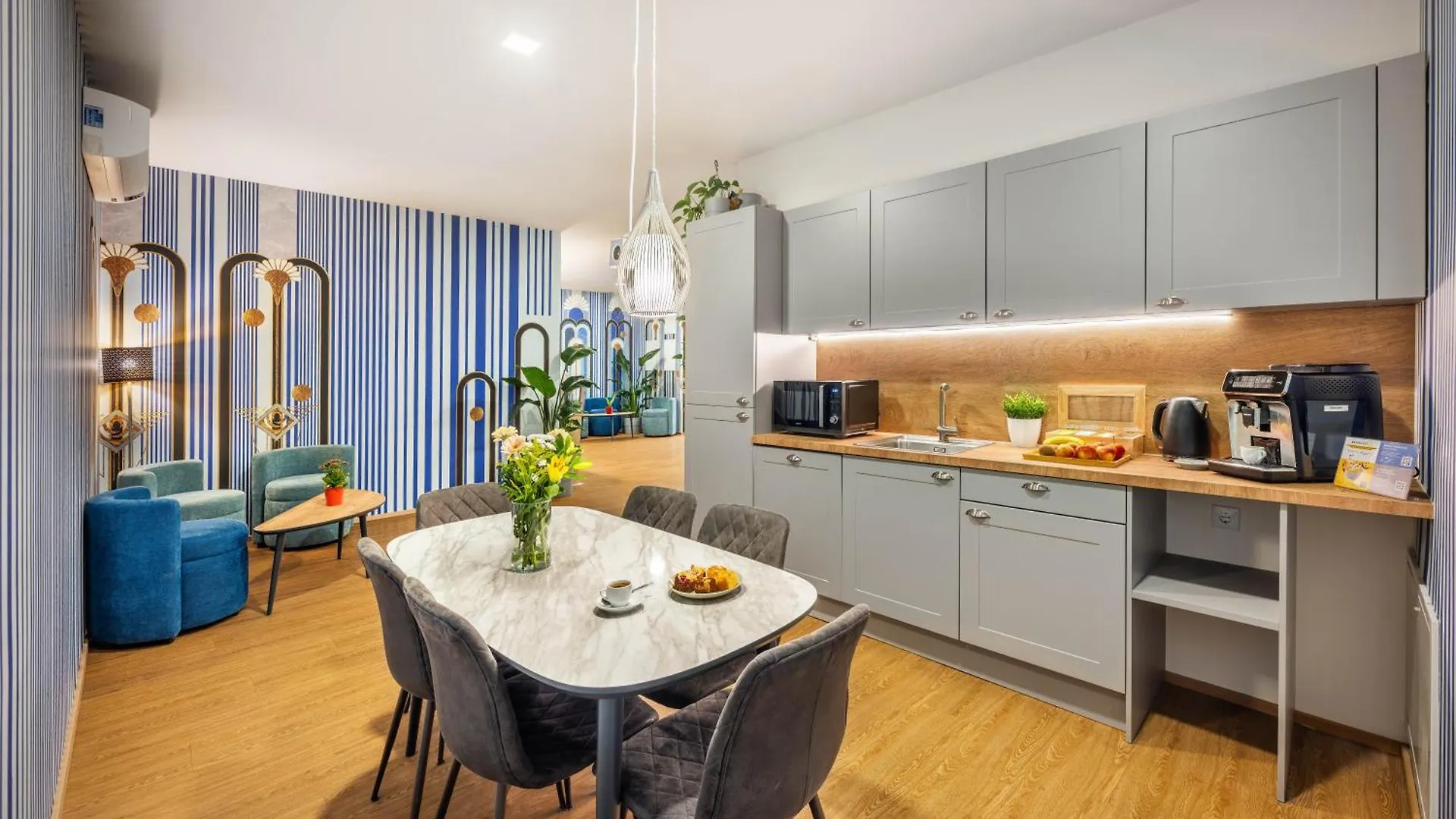 אפרטהוטל Citadines South וינה 4*,